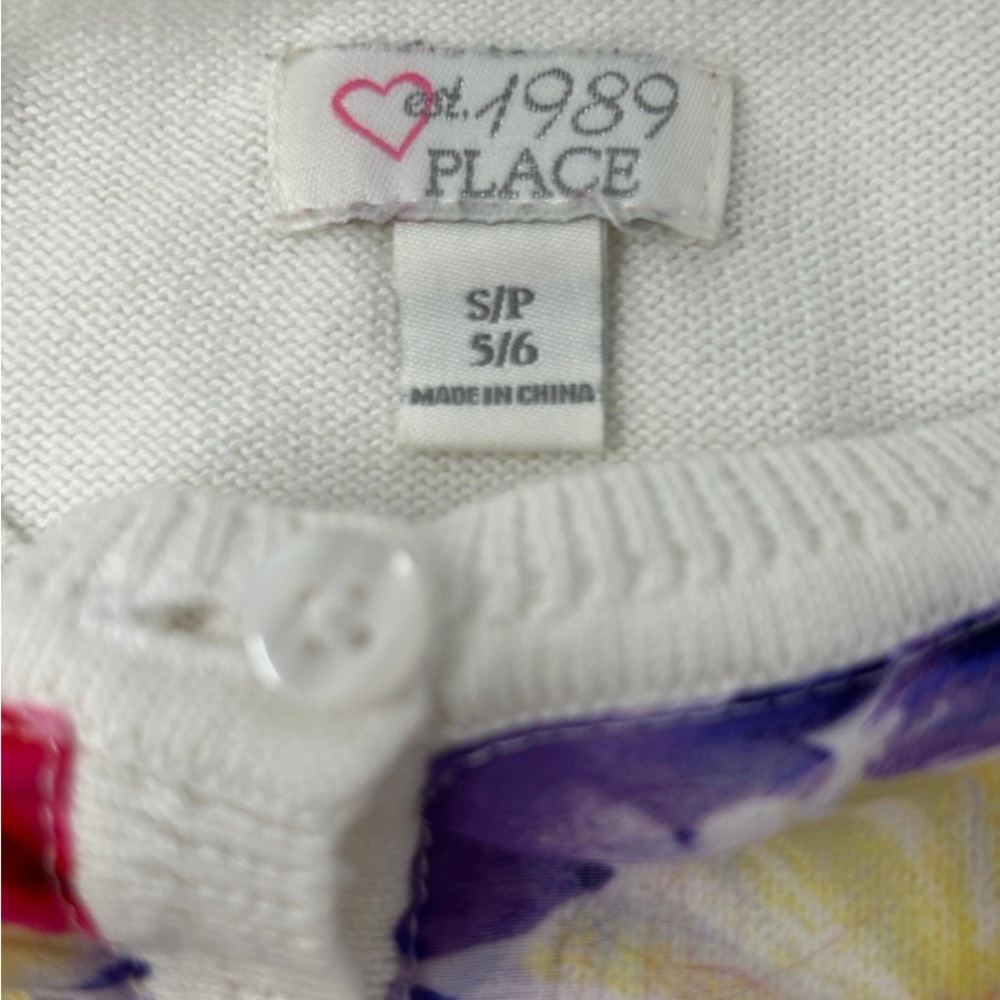 Est. 1989 Place Girls White/Red/Purple‎ Floral Button Down Sweater Size S/P 5/6 - Picture 5 of 7